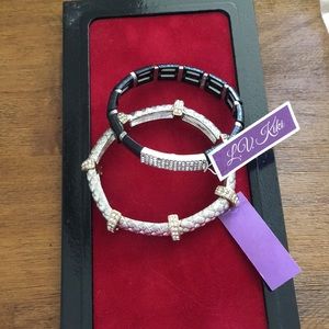 🎁Black and silver bracelets